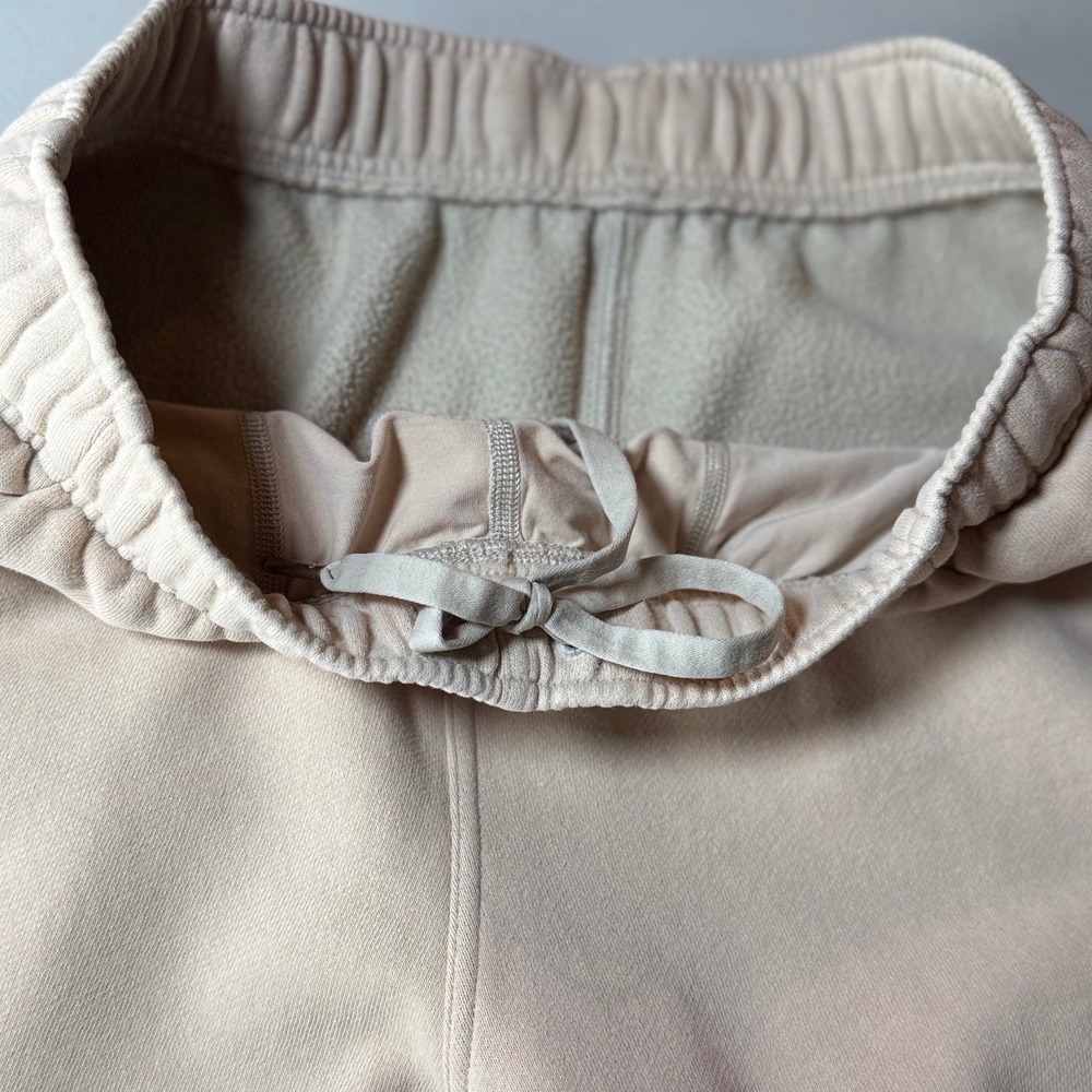 Lululemon Scuba Mid-Rise Oversized Jogger Women Medium Sweatpants Tauptastic - Picture 6 of 7